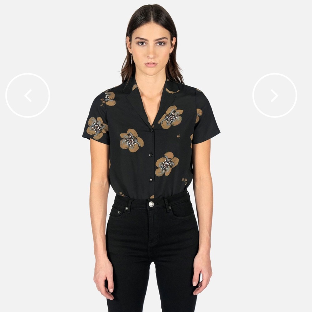 STRAIGHT TO HELL HEART FULL OF SOUL – BLACK AND YELLOW FLORAL PRINT SHIRT